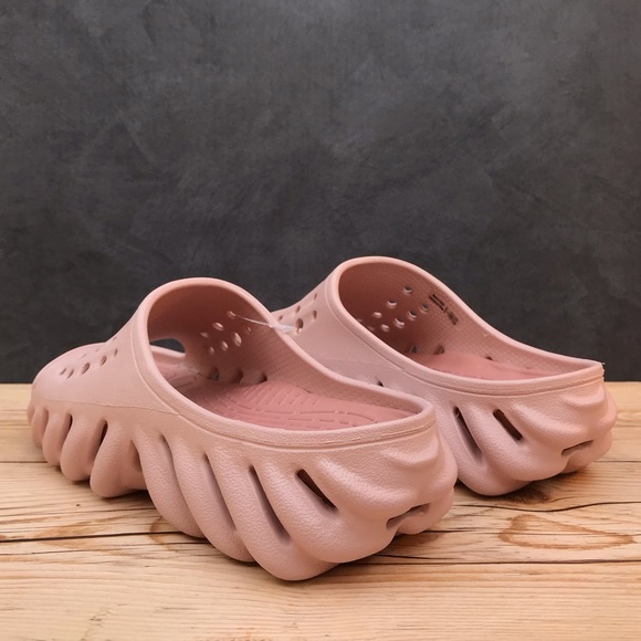 Crocs Echo Slide - Picture 14 of 16